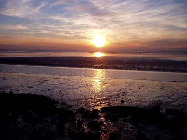 Ocaso en el estuario del Ystwyth y Severn